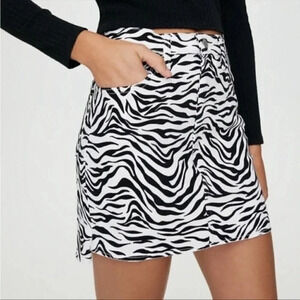 Aritzia | Wilfred zebra / animal print denim / Jean mini  skirt - Size Zero